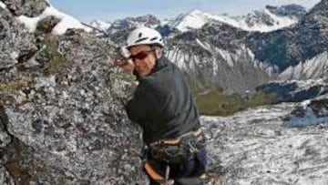 <b>ESCALADA. </b>Sainz incluso subió un pico de los Alpes suizos.