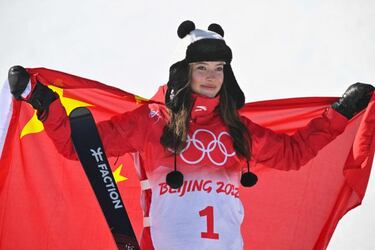Pleitesía a la princesa china que negó a EE UU: 2º oro, 3ª medalla y el OK de su abuela