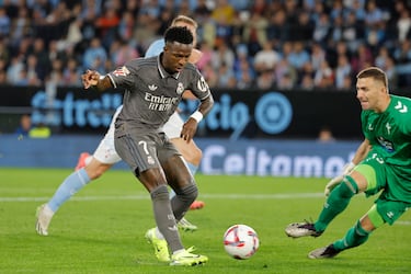 A los 66 minutos, Vinicius Jr. consiguió la que sería la anotación definitiva tras una gran asistencia de Luka Modric y una definición ante la salida del guardameta rival.
EFE/Lavandeira