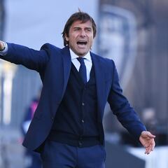 El Nápoles espera el sí de Conte