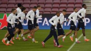 El City, entrenando en el Camp Nou.