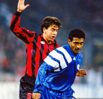 Ancelotti (Milan) ante Romario (PSV), en una imagen de cuando eran futbolistas en activo.