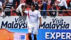 Directo: Bacca va por el Levante, uno de sus rivales esquivos