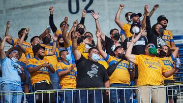 Aficionados de Tigres agreden y roban a reportero tras Cl&aacute;sico Regio