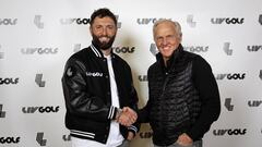 Jon Rahm, con Greg Norman, el mandamás del LIV Golf.