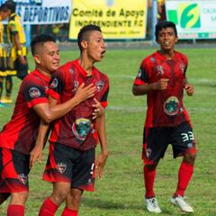 Equipo salvadoreño reclama 2 meses de adeudo salarial