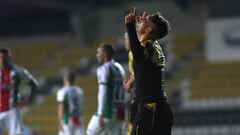 Coquimbo venció a Palestino y Colo Colo se hunde en la tabla