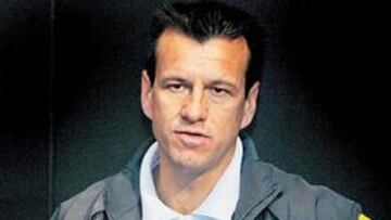 <b>HACIENDO JUSTICIA. </b>Dunga tiene previsto convocar a Daniel Alves para el próximo partido de la selección de Brasil.