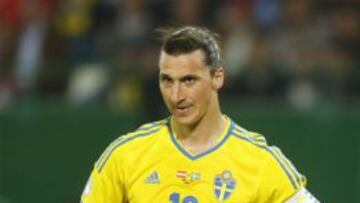 Suecia convoca a Ibrahimovic pese a seguir lesionado