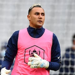 Keylor Navas tiene fe de jugar ante Honduras, pese a lesión en el codo