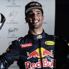 Ricciardo: "¿Campeón de 2016? Me la juego por Rosberg"