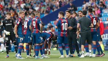 El Levante despide la temporada con 12 bajas