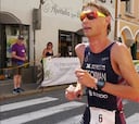 Muere el triatleta Alistair Eeckman tras chocar con un autobús
