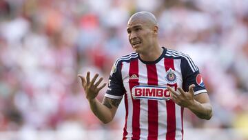 ‘Chatón’ Enríquez se ofrece a jugar en Chivas y es reventado en redes