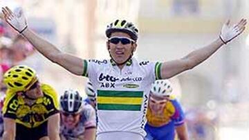 <b>EL MÁS FUERTE.</b> Cuando de Cipollini no se tienen noticias en un esprint, McEwen suele estar por encima de los demás.