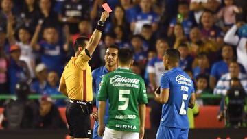 Cruz Azul presenta inconformidad por roja de Yotún