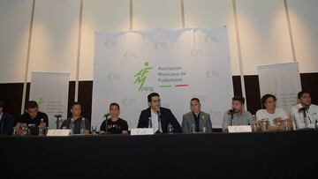 La AMFProMX salió en defensa del jugador de las Chivas luego de que el cuadro tapatío le cerrara las puertas por no querer renovar su contrato.
