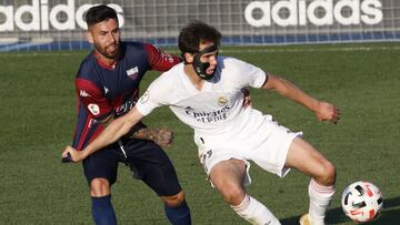 Latasa, jugador del Real Madrid Castilla.