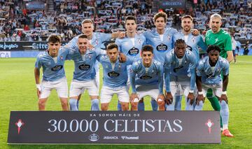 Once inicial del Celta. Carl Starfelt, Anastasios Douvikas, Marcos Llorente, ?scar Minguez, Vicente Guaita, Javi Rodrguez, Iago Aspas, Fran Beltrn, Hugo ?lvarez, Ilaix Moribsa y Jonathan Bamba.