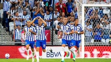 Stefan Medina marcó el gol del triunfo de Rayados de Monterrey sobre Atlas en la liga mexicana.