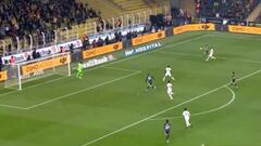 No pierde el toque: la precisa asistencia de Isla en Turquía