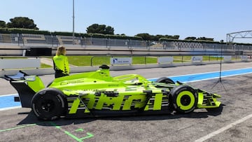 Sophia Flörsch, con el Opel GSE 27 FE en Paul Ricard.