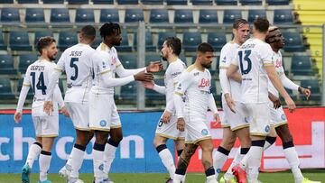 Soccer Football - Serie A - Empoli v Napoli - Stadio Carlo Castellani, Empoli, Italy - April 24, 2022 Napoli's Dries Mertens celebrates scoring their first goal with teammates REUTERS/Ciro De Luca