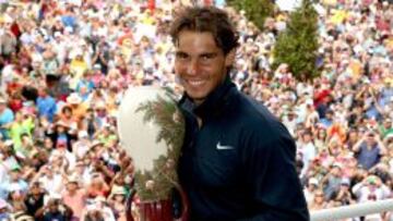 Rafa Nadal, con su último trofeo, el del Masters 1.000 de Cincinnati.