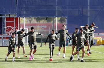 Entrenamiento físico del grupo. 