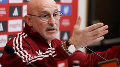 ¿Se puede llevar 4 porteros en una convocatoria? Esto es lo que dice la FIFA sobre la decisión de Luis de la Fuente