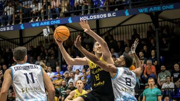 Partido ente el Kolossos y La Laguna Tenerife en la Liga de Campeones de Baloncesto.
