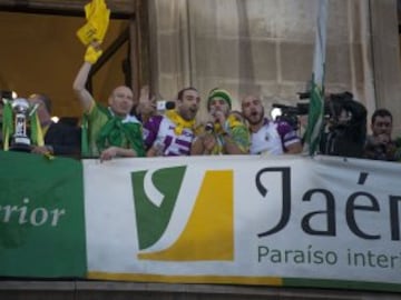 Los jugadores del Jaén Paraíso celebran su título.