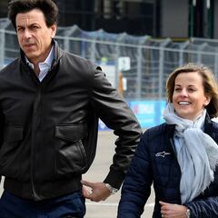 La FIA recula con los Wolff