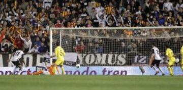 2-0. Javi Fuego anota el segundo gol.