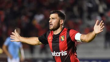 Peru's Melgar Bernardo Cuesta celebrates after scoring his second goal against Uruguay's River Plate during the Copa Sudamericana group stage first leg football match at the Monumental Stadium in Arequipa, Peru, on April 13, 2022. (Photo by Diego Ramos / AFP)