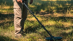 Amazing metal detector discovery: “There it was, a glint of pure gold, shiny as the day it was dropped”
