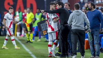 Iraola, dando instrucciones a Unai L&oacute;pez.