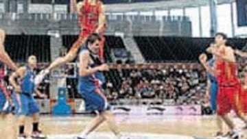 <b>GRAN ENCUENTRO. </b>Rabaseda acabó el partido con 16 puntos.