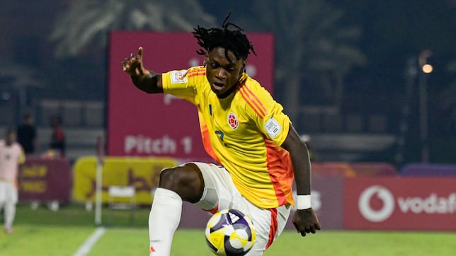 Colombia desafía a Francia por un lugar en octavos de final