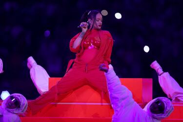 Artists that refused to perform at Super Bowl Halftime Show: Taylor Swift, Rihanna...