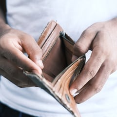 ¿Me pueden embargar la nómina y la cuenta bancaria al mismo tiempo si tengo deudas?