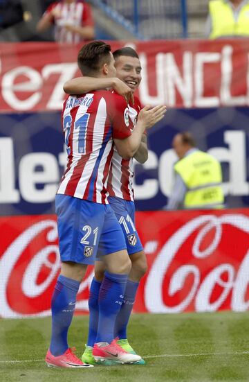 Gameiro congratulates Correa