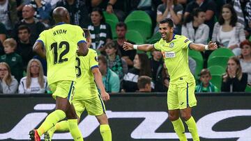 &Aacute;ngel celebra uno de sus goles al Krasnodar.