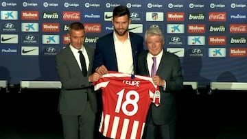 Felipe, con el 18, su n&uacute;mero en el Atl&eacute;tico de Madrid