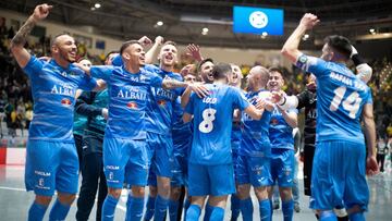 El Valdepe&ntilde;as celebra su clasificaci&oacute;n a las semifinales de la Copa de Espa&ntilde;a.