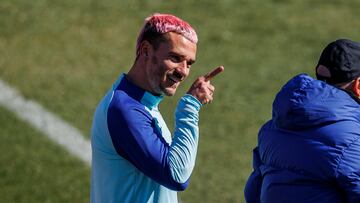 MADRID, 23/02/2023.- El delantero francés del Atlético de Madrid Antoine Griezmann participa en el entrenamiento de su equipo este viernes en la Ciudad deportiva Wanda en Majadahonda, Madrid. EFE/Rodrigo Jiménez
