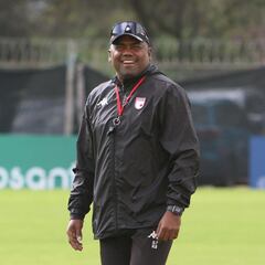 Bodhert explica los criticados cambios en la nómina de Santa Fe