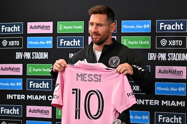 Vogue magazine name Messi Inter Miami jersey among key fashion items of 2023