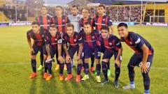 D&iacute;az, primero abajo de derecha a izquierda, debut&oacute; en San Lorenzo.