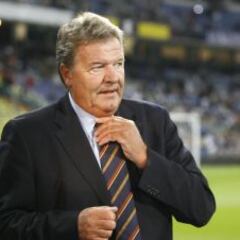 Toshack recibirá la insignia de oro y brillantes de la Real antes del partido contra el Madrid